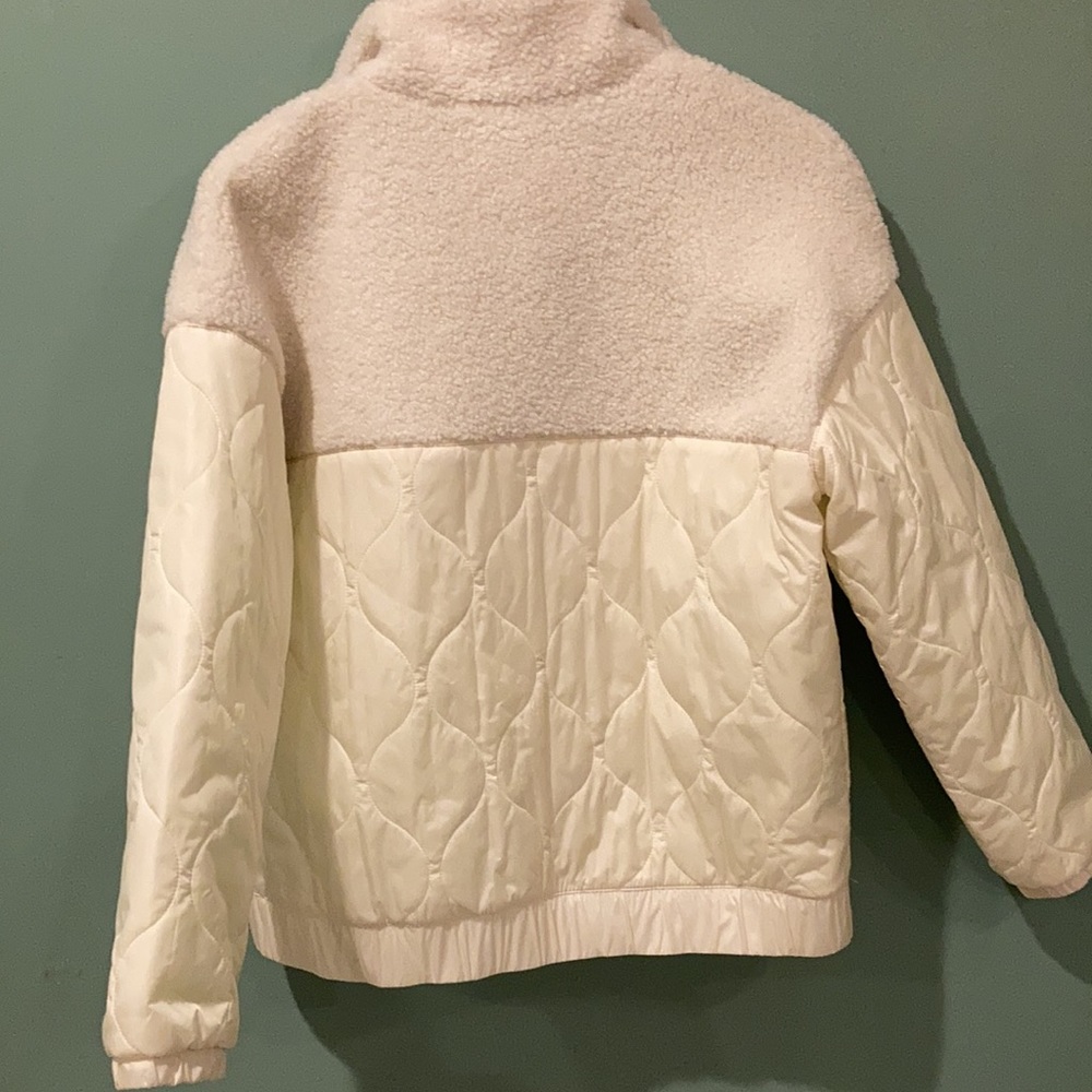 Universal Tread Jacket - Picture 7 of 7